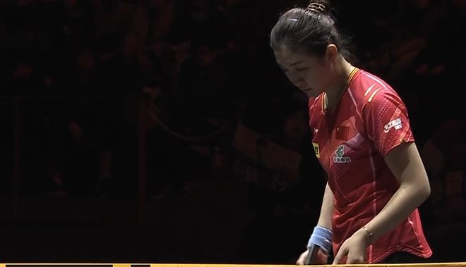 都需要一名 都需要一名