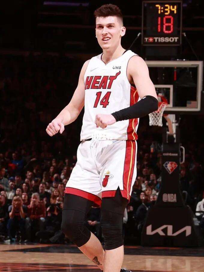 场迎战斯图 场迎战斯图