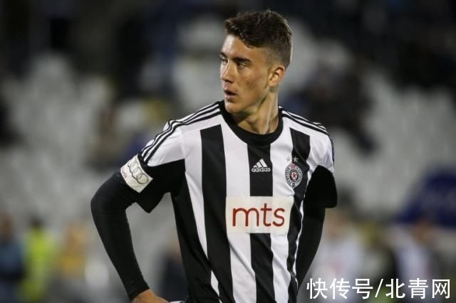 因发烧缺席 因发烧缺席