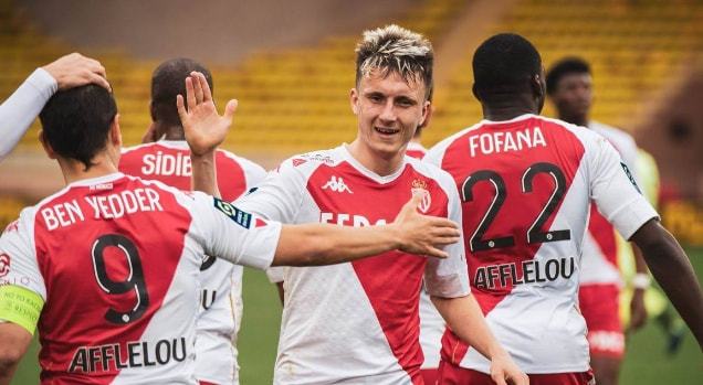 还在全世界 还在全世界